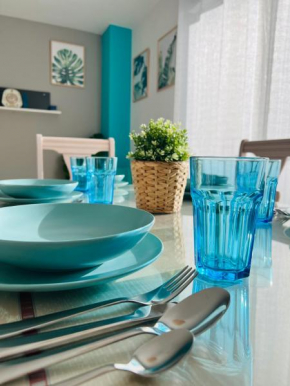 APARTAMENTO CENTRO 3 HABITACIONES CON AIRE ACONDICIONADO Y WIFI A 150m DE LA PLAYA